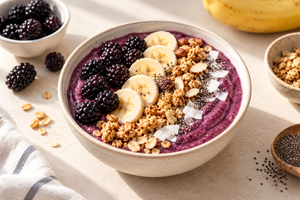 Blackberry Banana Smoothie Bowl